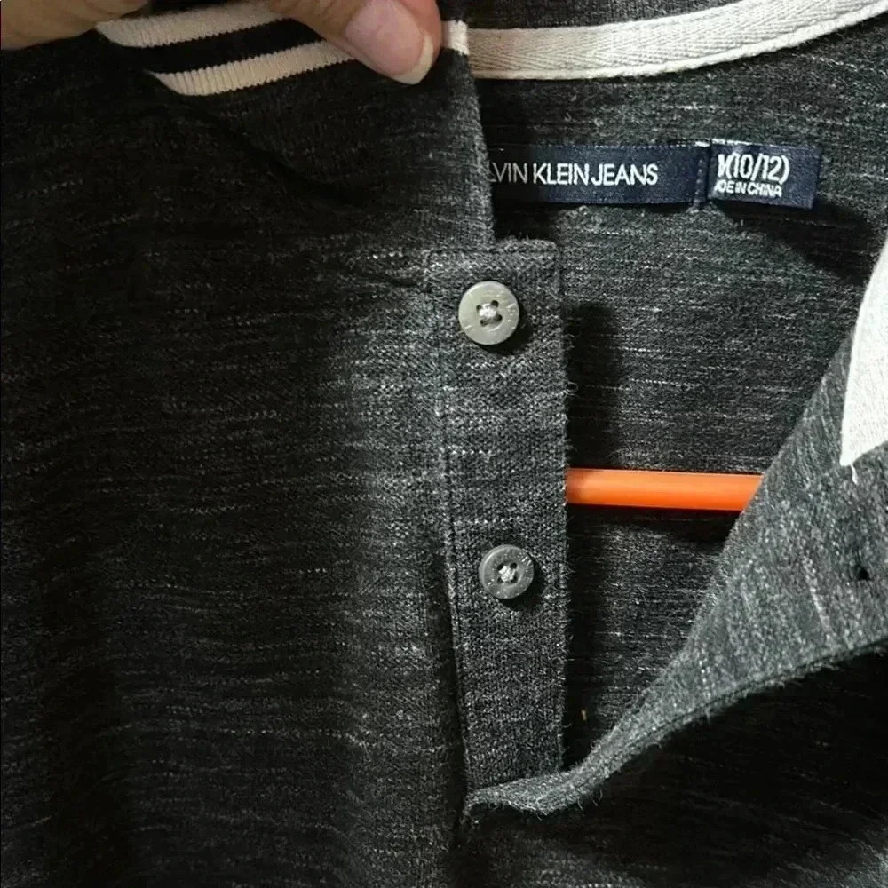 Calvin Klein Boys Charcoal Polo Shirt Size Medium - Picture 4 of 6
